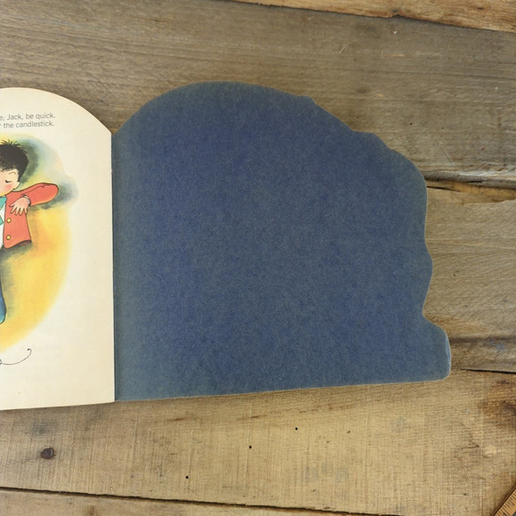 Vintage 1971 The Humpty Dumpty Book A Golden Shape Book - Picture 10 of 11